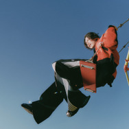 米津玄師「BOW AND ARROW」アーティスト写真