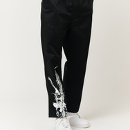 『DEATH NOTE』×グラニフ「削除｜ベイカーパンツ」（C）大場つぐみ・小畑健／集英社