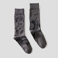 『DEATH NOTE』×グラニフ「月＆L｜ロングソックス」（C）大場つぐみ・小畑健／集英社