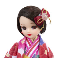 タカラトミーモール限定着物をまとった大人のリカちゃん「プレミアムリカ Kimono 和椿」（C）ＴＯＭＹ