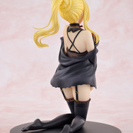 KDcolle「『この素晴らしい世界に祝福を！』ダクネス 原作版 ネグリジェver.」（C）暁なつめ・三嶋くろね　発行：株式会社KADOKAWA