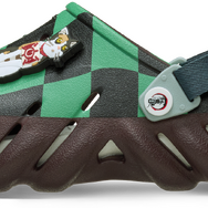 アニメ『鬼滅の刃』× Crocs「炭治郎 エコー クロッグ」（C）吾峠呼世晴/集英社・アニプレックス・ufotable