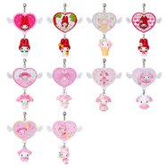 マイメロディ＆クロミの歴代デザイン「シークレットチャーム」（C）Netflix. Used with permission.（C）2025 SANRIO CO.,LTD.