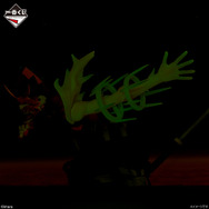 「一番くじ エヴァンゲリオン ～ヤマト作戦！～」ラストワン賞：ラストワンver.エヴァンゲリオン新2号機α フィギュアは蓄光素材で発光する（C）khara