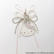 『HELLO KITTY × BRILMY いつでもササッとお直しできる ミラー付きビーズストラップ BOOK PALE PINK ver.』