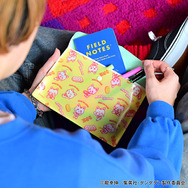 TVアニメ『ダンダダン』「エンベロープケース（ターボババア【招き猫】）」（C）龍幸伸／集英社・ダンダダン製作委員会