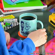 TVアニメ『ダンダダン』「たっぷりマグカップ（モモ ・ オカルン）」（C）龍幸伸／集英社・ダンダダン製作委員会