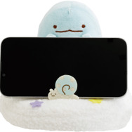 「とかげ　スマホスタンドぬいぐるみ」使用例（C）2025 SAN-X CO., LTD. ALL RIGHTS RESERVED.