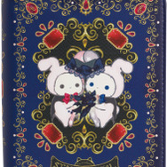 センチメンタルサーカス新テーマ 永遠の魔法と願いのグリモワール「魔導書マルチケース」（C）2025 SAN-X CO., LTD. ALL RIGHTS RESERVED.