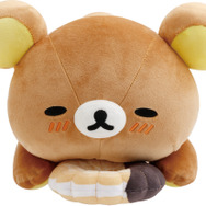 リラックマ×ミスタードーナツ「ドーナツまくまくクッション　リラックマ（エンゼルフレンチ）」（C）MISDO 25（C）SAN-X