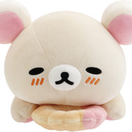 リラックマ×ミスタードーナツ「ドーナツまくまくクッション　コリラックマ（ストロベリーカスタードフレンチ）」（C）MISDO 25（C）SAN-X