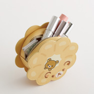 リラックマ×ミスタードーナツ「ドーナツ型ポーチ」使用例（C）MISDO 25（C）SAN-X