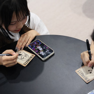 推しカードラウンジ-“FAV” Card Lounge