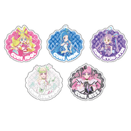 『映画キミとアイドルプリキュア♪』×スカイガーデン限定グッズ「アクリルバッジ」（C）2025 映画キミとアイドルプリキュア♪製作委員会（C）ABC-A・東映アニメーション
