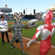 ウルトラマン、バルタン星人が始球式に登場！