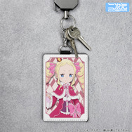 TVアニメ『Re:ゼロから始める異世界生活』「ベアトリス パスケース（ナスカン付き）」使用例（C）長月達平・株式会社KADOKAWA刊／Re:ゼロから始める異世界生活3製作委員会