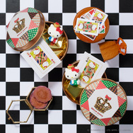 ハローキティのトランプ缶