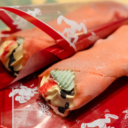 ミセスとコラボのベイマックスやきらびやかなパレードにキャッスルショーまで！“夜プラン”で満喫する東京ディズニーランド