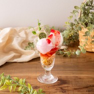 【釘崎野薔薇】1年の絆パフェ　ストロベリー