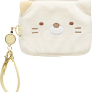 すみっコぐらしコレクション「ぬいぐるみリール付パスケース ねこ」（C）2025 SAN-X CO., LTD. ALL RIGHTS RESERVED.