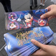 終演する「ビッグバンドビート」のイベントも開催中！暑さやわらぐレイトサマーの東京ディズニーシーを満喫