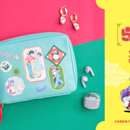 タッセルがゆらゆら ワッペン風ガジェットポーチ