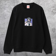 劇場版『チェンソーマン レゼ篇』× マンガート ビームス「レゼ『ばあ』クルースウェット」フロント（C）2025 M/CSMP（C）TF/S