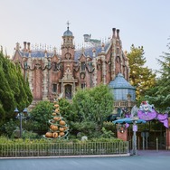 高気温で大人気パレードは中止に…！　東京ディズニーランドの“Dハロ”が明日開幕！