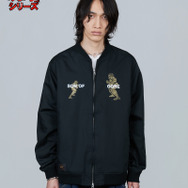 『刃牙』シリーズとglambがコラボ「Baki ＆ Yujiro Blouson」着用イメージ（C）板垣恵介(秋田書店)1992