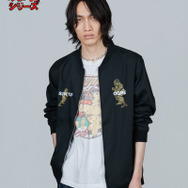 『刃牙』シリーズとglambがコラボ「Baki ＆ Yujiro Blouson」着用イメージ（C）板垣恵介(秋田書店)1992