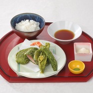 宇治抹茶の天ぷら＜海老・鶏肉・野菜＞