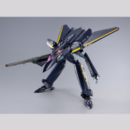 「マクロス7」ガムリン木崎が駆る「ステルスバルキリー」をDX超合金で立体化！ステルス性重視の機体形状、ファイター形態での薄さを再現