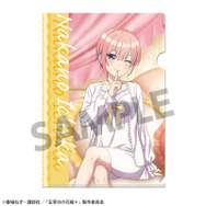 TVスペシャルアニメ『五等分の花嫁＊』描き下ろしクリアファイル 中野一花 ナイトウェアver.（オモテ）（C）春場ねぎ・講談社／「五等分の花嫁＊」製作委員会