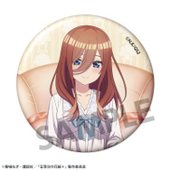 TVスペシャルアニメ『五等分の花嫁＊』描き下ろしトレーディング缶バッジ  中野三玖A ナイトウェアver.（C）春場ねぎ・講談社／「五等分の花嫁＊」製作委員会