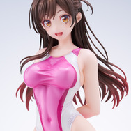 「彼女、お借りします　水原千鶴 競泳水着Ver.【再販】」19,800円（税込）（C）宮島礼吏・講談社／「彼女、お借りします」製作委員会2025