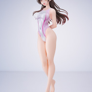 「彼女、お借りします　水原千鶴 桃色ラインの競泳水着Ver.」19,800円（税込）（C）宮島礼吏・講談社／「彼女、お借りします」製作委員会2025