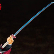 「鬼滅の刃」より胡蝶しのぶ、冨岡義勇フィギュアが再登場！それぞれ日輪刀を構える姿がエフェクトと共に立体化