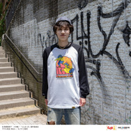 AIR TWOKYO『らんま1/2』第2弾「ポップイラストラグランスリーブTシャツ1（早乙女乱馬＆天道あかね）」着用イメージ（C）高橋留美子・小学館／「らんま1/2」製作委員会