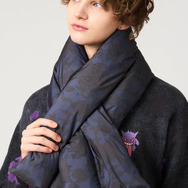 ポケットモンスター×グラニフ「かくれんぼ｜リバーシブルマフラー」着用イメージ（C）Nintendo・Creatures・GAME FREAK・TV Tokyo・ShoPro・JR Kikaku （C）Pokemon