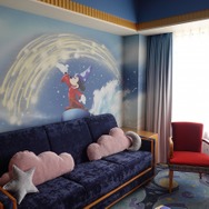 ディズニーホテルに新客室誕生！「ミッキーマウスルーム（魔法使いの弟子）」潜入