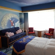 ディズニーホテルに新客室誕生！「ミッキーマウスルーム（魔法使いの弟子）」潜入