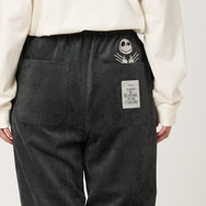 『ナイトメアー・ビフォア・クリスマス』×グラニフ「ハロウィン｜コーデュロイパンツ」（C）Disney