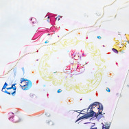 TVアニメ『魔法少女まどか☆マギカ』ハンカチ各種（C）Magica Quartet/Aniplex, Magia Exedra Project