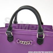 TVアニメ『ブルーロック』SuperGroupiesコラボ「御影 玲王 モデル ショルダーバッグ」（C）金城宗幸・ノ村優介・講談社／「ブルーロック」製作委員会