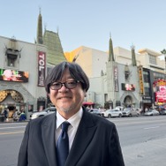 映画『果てしなきスカーレット』チャイニーズシアター前