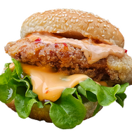 武道と三ツ谷のプレミアムまるチキバーガー