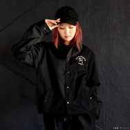STRICT-G NEW YARK『機動戦士ガンダム』T/Cコーチ ジャケット E.F.S.FORCE　着用イメージ（C）創通・サンライズ