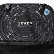 『攻殻機動隊S.A.C.』×Manhattan Portage　コラボバッグ登場　ブランドロゴの裏に「笑い男マーク」（C）士郎正宗・Production I.G／講談社・攻殻機動隊製作委員会