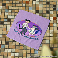 映画『鬼太郎誕生 ゲゲゲの謎』×石黒亜矢子コラボグッズ「ハンドタオル（水木と沙代）」使用イメージ（C）映画「鬼太郎誕生ゲゲゲの謎」製作委員会