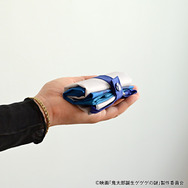 映画『鬼太郎誕生 ゲゲゲの謎』×石黒亜矢子コラボグッズ「エコバッグ（鬼太郎の父と水木）」使用イメージ（C）映画「鬼太郎誕生ゲゲゲの謎」製作委員会